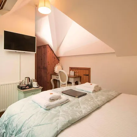 Chestnuts (adults Only) 4* Windermere