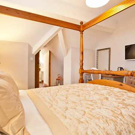 Penzion Chestnuts (adults Only) 4*
